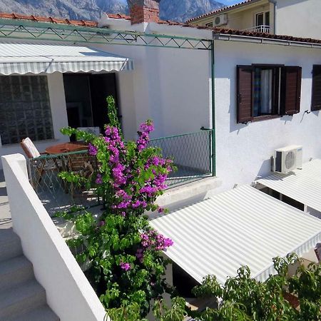 Sara Apartments Baška Voda Eksteriør bilde