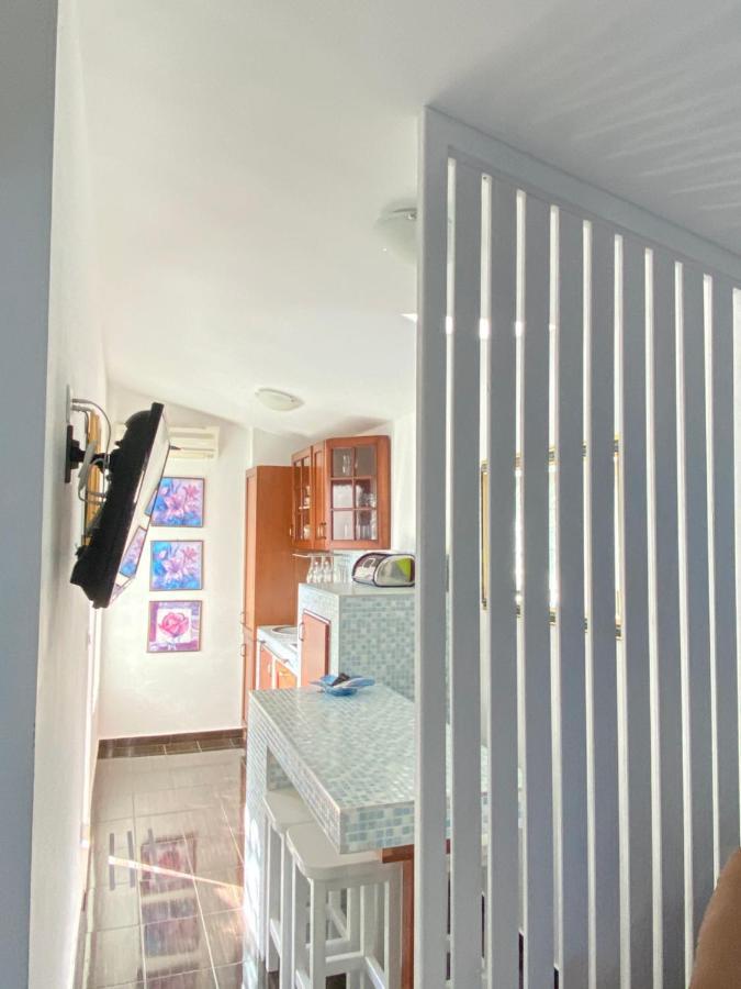 Sara Apartments Baška Voda Eksteriør bilde